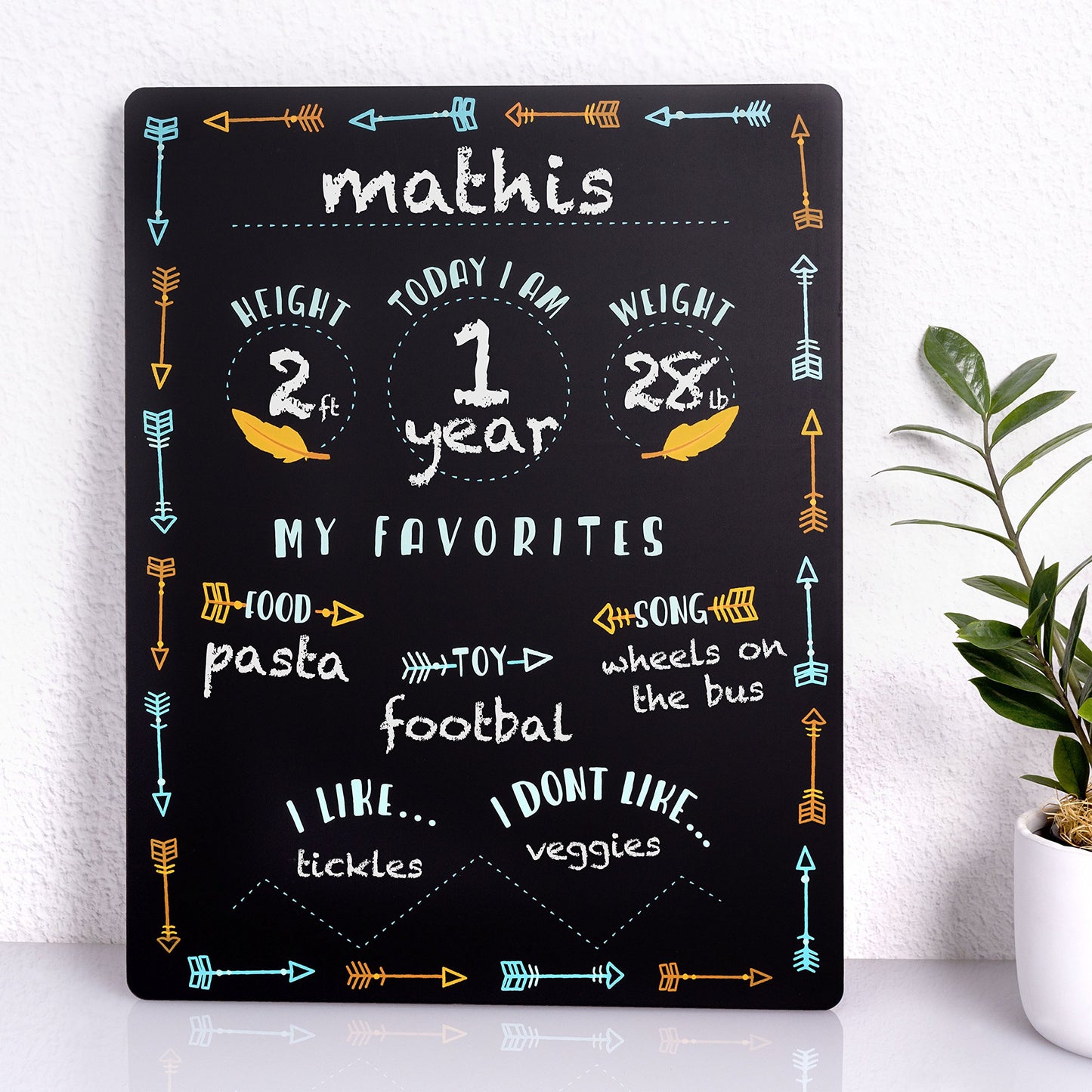 Tiny Idea’s Arrows Baby Milestone Chalkboard, Gender-Neutral Baby Photo Prop, Baby Décor Accessory