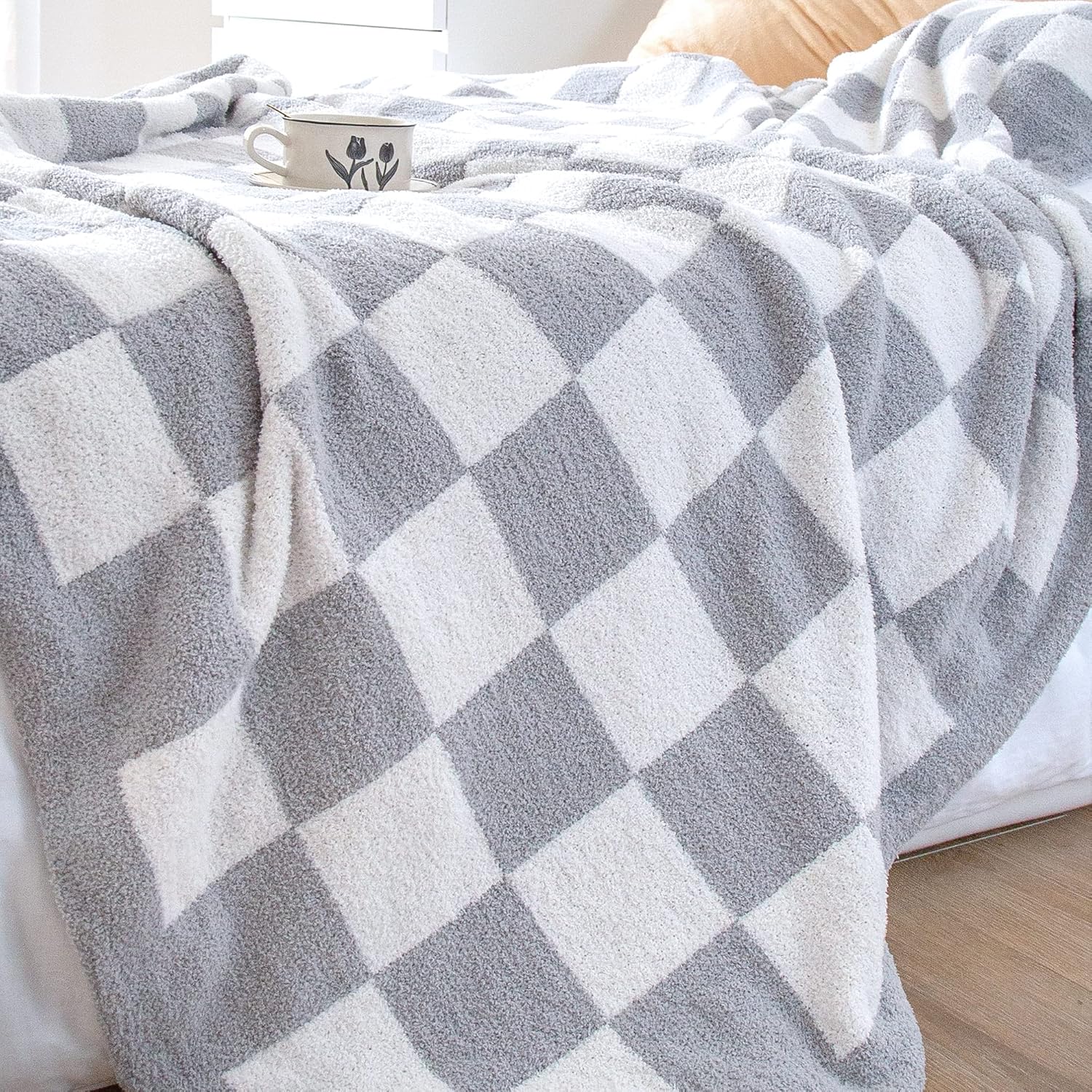 SeaRoomy Checkered Throw Blanket, Soft Cozy Fluffy Reversible Checkerboard Knitted Throw Blanket