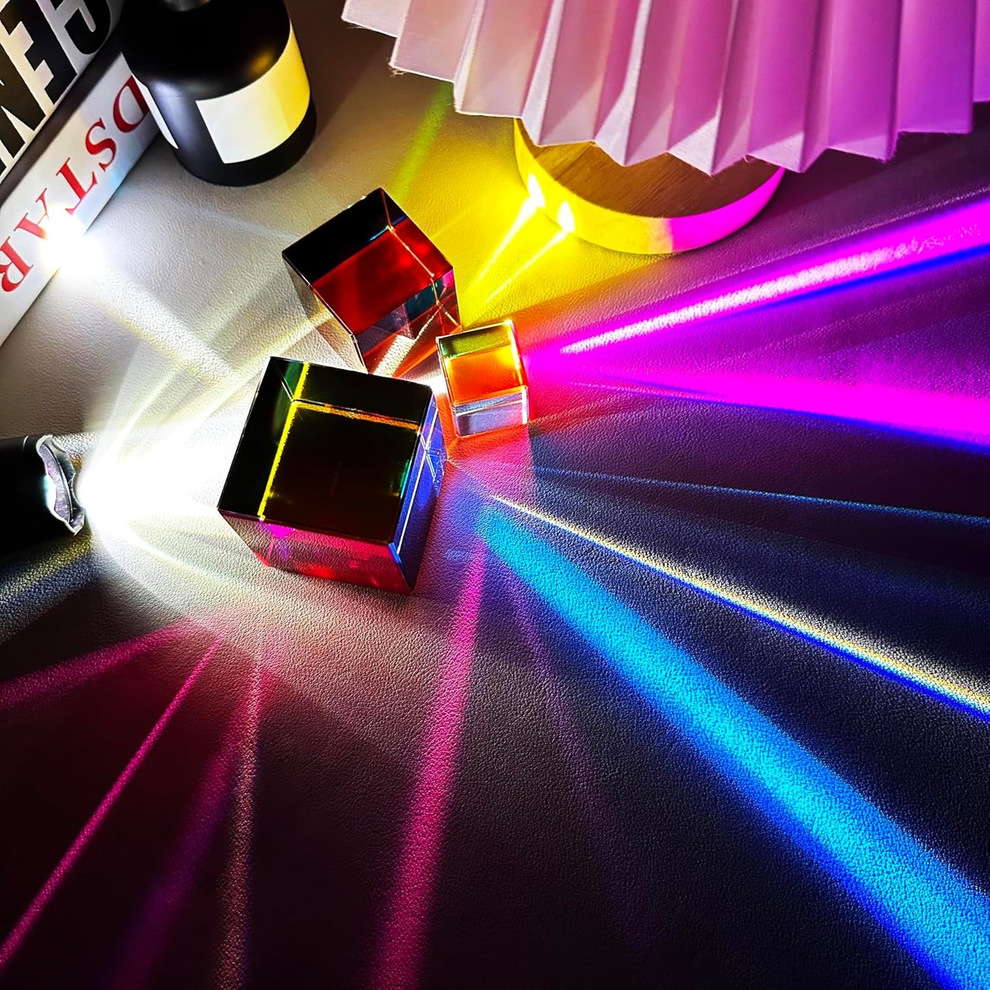 for Mixing Color Cube with Display Stand Diamond Polished, Scientific and Educational Toys, Gorgeous Physics Toys Satisfying Silent Desk Toy (size25mm)