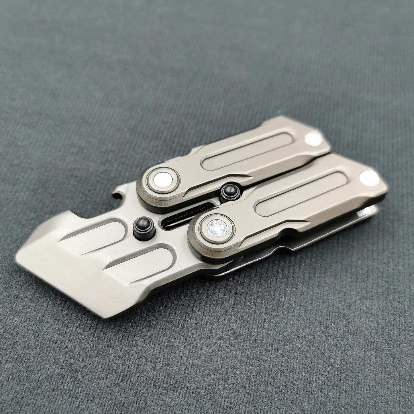 EDC Fidget Sliders Fidget Toys Stress Relief for Adults Magnetic Metal Multifunctional crowbar Fidget Slider Spinner