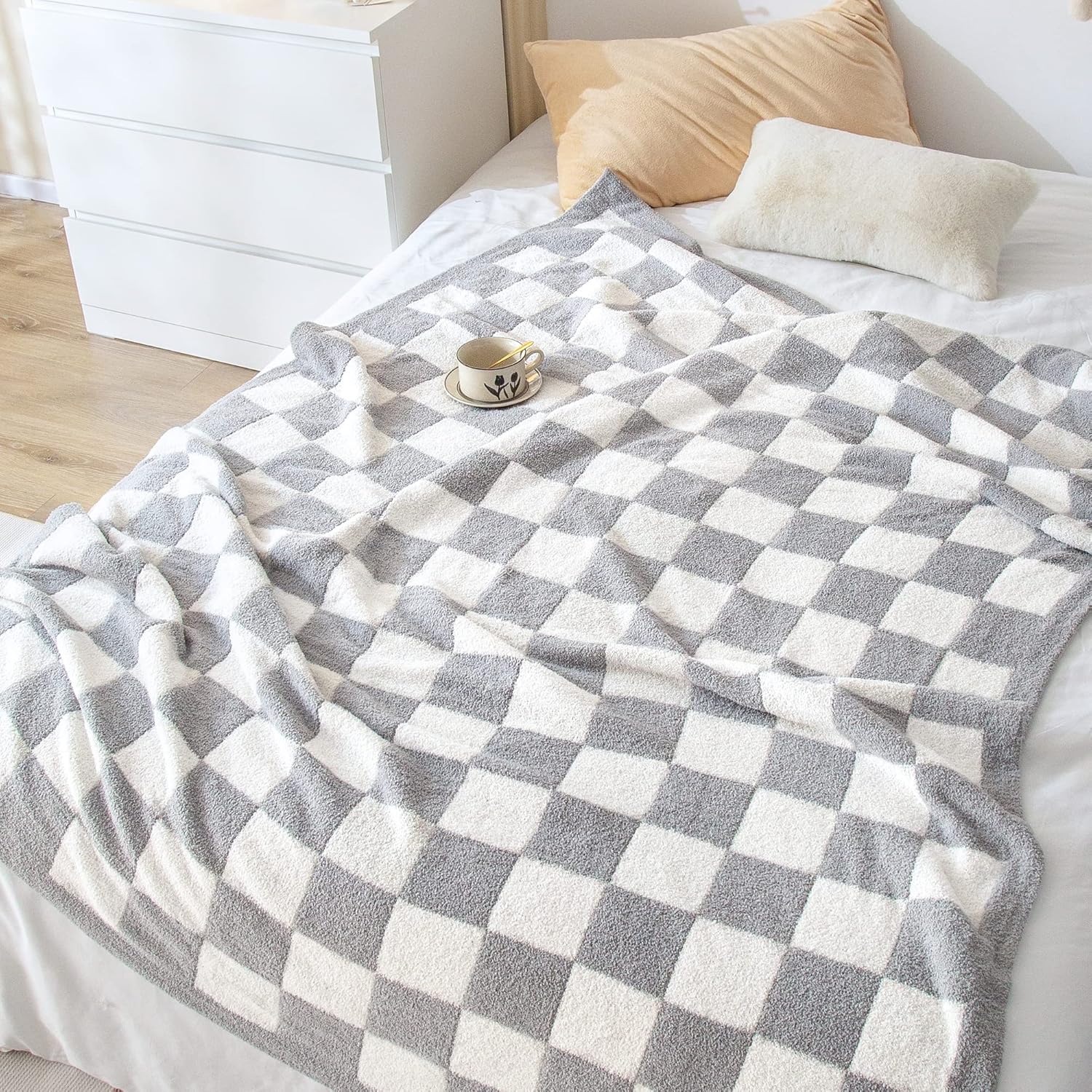 SeaRoomy Checkered Throw Blanket, Ultra Soft Reversible Checkerboard Knitted Blanket, Warm Cozy