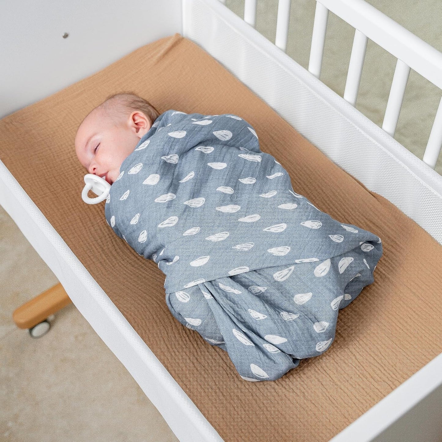 Comfy Cubs Muslin Swaddle Blankets Pack of 1 - 47 x 47 Inch Soft Cotton Baby Blanket Set, Large Multipurpose Wraps for Newborns - Self-Soothing Swaddles for Newborns - Blue Raindrops